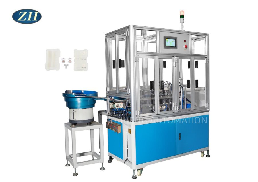 Operação automatizada da máquina automática de montagem de insertos